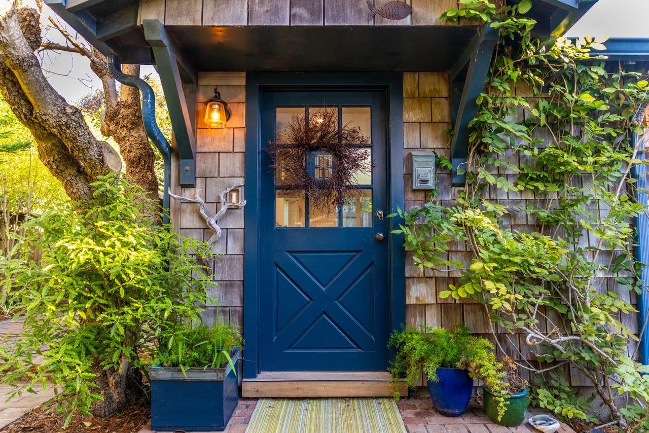 Charming blue entry door installed by Glass and Door Pro in the Charlotte, NC metro area
